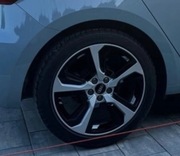 Audi A1 Sportback 215/45/17  Bridgestone Turanza  całe koła