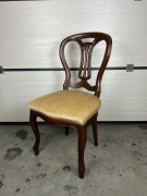 Drewniane Krzesło Tapicerowane