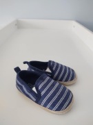 Buciki H&M niemowlę r. 18-19