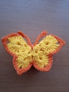 MOTYLEK NA SZYDEŁKU 8x5CM 