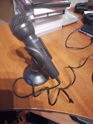 Mikrofon firmy Trust że stojakiem 