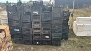 Oddam za darmo małe plastikowe skrzynki rolnicze