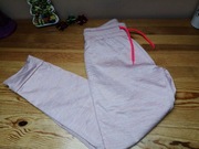 Spodnie różowe 134