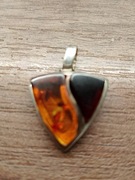 Srebrna zawieszka wisior z bursztynem medalion 925 świeta + gratis