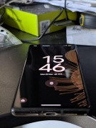 Telefon Google Pixel 6 czarny, 128 GB, 8 GB RAM, 5G, e-SIM +Etui SPIGEN, GW