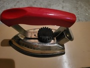 Malutkie, turystyczne żelazko 200 W.