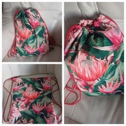 Nowy workoplecak kwiat czerwieni 