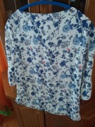 bluska z rękwami w kwiatki