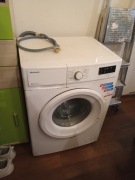 Sprzedam pralkę firmy SHARP, uszkodzona.