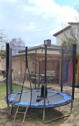 Trampolina ogrodowa 244 cm (8 FT) z drabinką Okazja  Do odświeżenia Dziecko