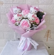 Bukiet róż hello kitty
