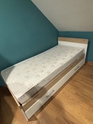 łóżko jednoosobowe z matercem i dużą szufladą