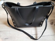 czarna torba Reserved