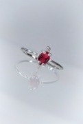 Srebrny pierścionek czewona cyrkonia pr.925 r.8
