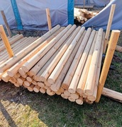 Belki drewniane ogrodzenie 