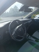 Sprzedam TOYOTA AURIS HYBRID SELECTION 1,8  2017r