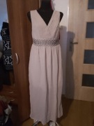 Długa sukienka wieczorowa