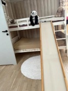 Zjeżdżalnia ślizg drewniany solidny do 90kg Stan jak nowy Długość 240cm