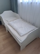 Łóżeczko dziecięce z materacem Ikea i kołdrą 