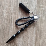 Breloczek do samoobrony 