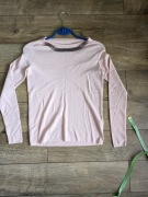 Damska bluzka z ozdobnym łańcuchem przy kołnierzyku Reserved M