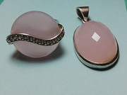 Pierścionek i wisiorek z różowym kwarcem 