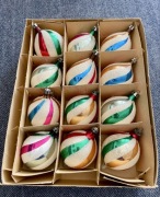 Bombki choinkowe szklane, PRL. Kolekcję