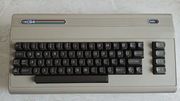The C64 Maxi jak NOWY Commodore 64 Retro Games + joystick
