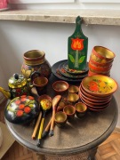 Chochłoma komplet naczyń rosyjskich drewnianych retro