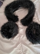 Kołnierz futrzany plus mankiety z naturalnego lisa