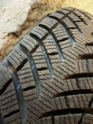 Opony. Komplet nowych całorocznych 