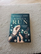 Ksiega run Berenika Tern