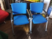 Krzesła loflowe/konferencyjne ze składanym siedziskiem Dauphin 