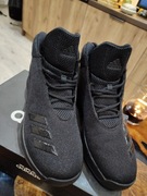 Buty do koszykówki firmy Adidas model Court Fury 2016 mid