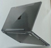 Etui Spigen Thin Fit MacBook Pro MBP 14" 2021-2026 Przezroczysty hard shell