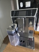 DeLonghi PrimaDonna Elite – po pełnym serwisie – idealny stan