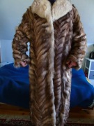 Futro vintage ze srebrnych lisów wyszczuplające