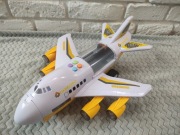 DUŻY samolot rozkładany z autami tansporter