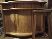 sprzedam barek i cztery taborety drewniane,  tel.  724 880 051