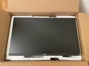 LG UltraFine Display Ergo 27UN880