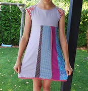 Piękna sukienka 128 / 134 kolorowa orginalna