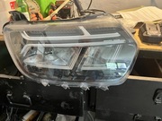 Lampa prawy przod dacia duster full led 260101613r