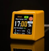 GeekMagic Ultra Smart Zegar WiFi Stacja Pogody GIF Biurko