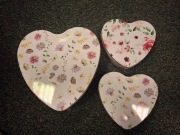 Pudełka metalowe pojemniki puszki serce kwiaty 3 szt.