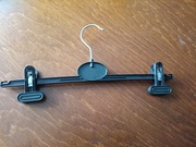 Wieszaki na spodnie spódnice itd