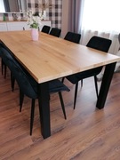 Dębowy duży stół