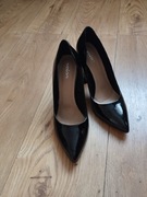 Nowe Czółenka damskie Wojas na słupku czarne r.38. Cena nowych butów 399zł 