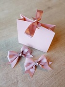 Nowy Zestaw Prezent 2 szt. Kokardy Spinki Cyrkonie w Pudełku Różowe