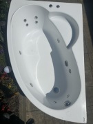 Wanna z hydromasażem 