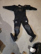 Neoprenowy suchy skafander